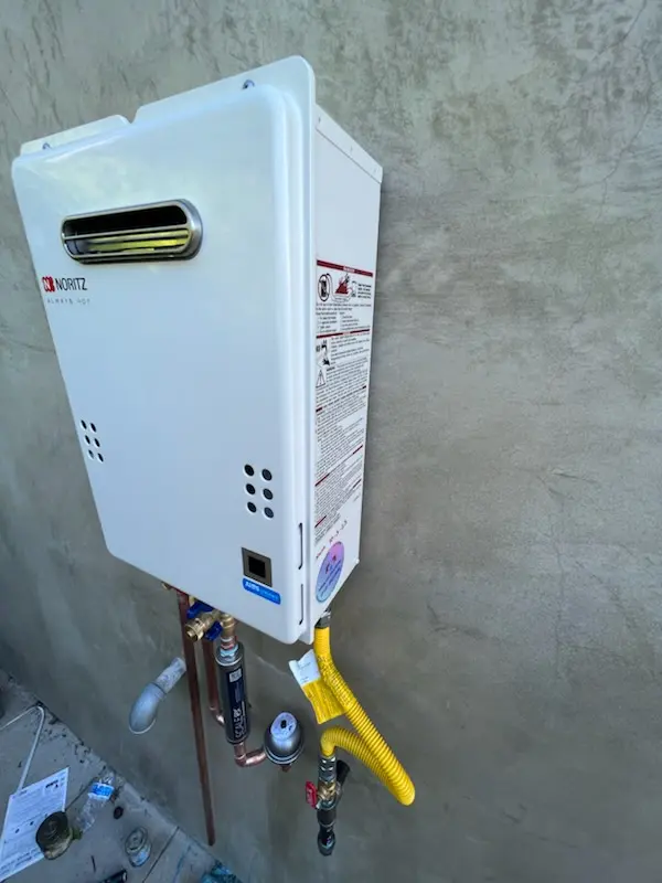 Tankless water heater installation for Louxs Corner homes